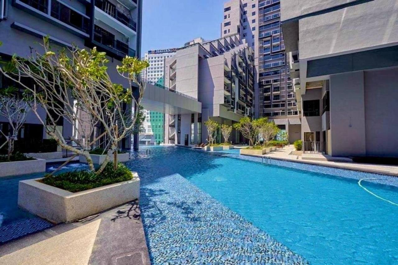 Imperio.Res - Near To Jonker & Mall - Pool View Malacca Kültér fotó